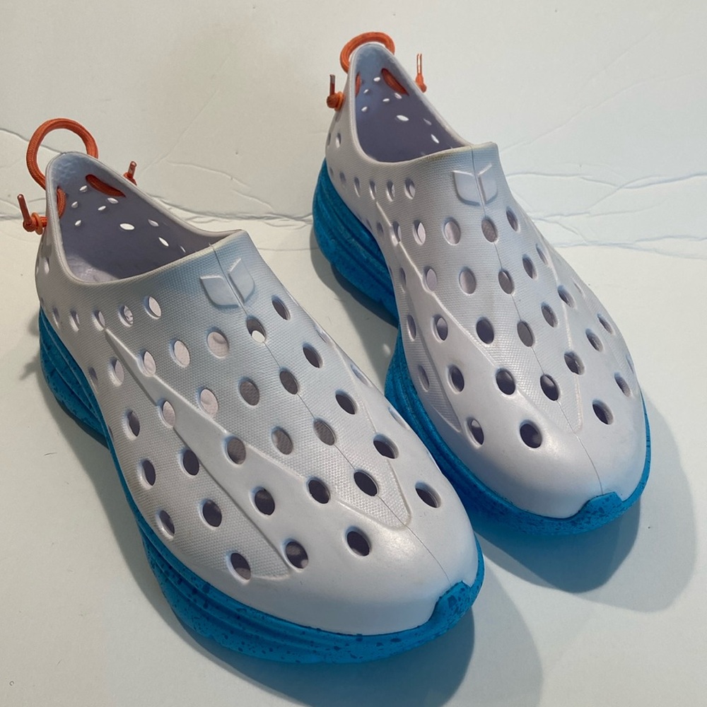 BRAND NEW  KANES Athletic Shoes 👟 Size M6 / W8